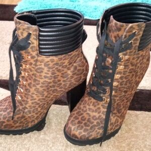 Leopard Print Lace-Up Ankle Boots